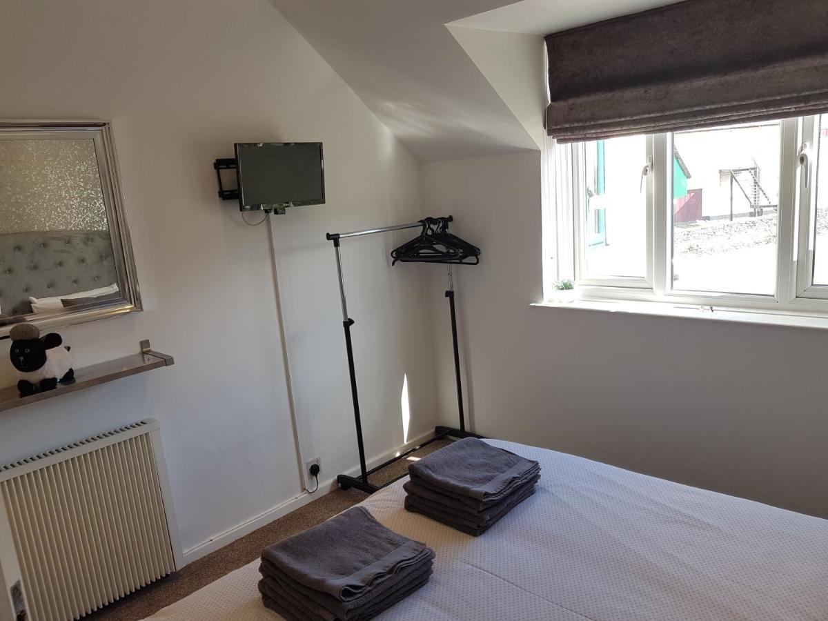 Bowness On Windermere, Lovely Apartment For 4 With Parking Екстер'єр фото