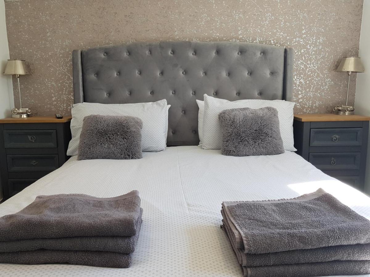 Bowness On Windermere, Lovely Apartment For 4 With Parking Екстер'єр фото